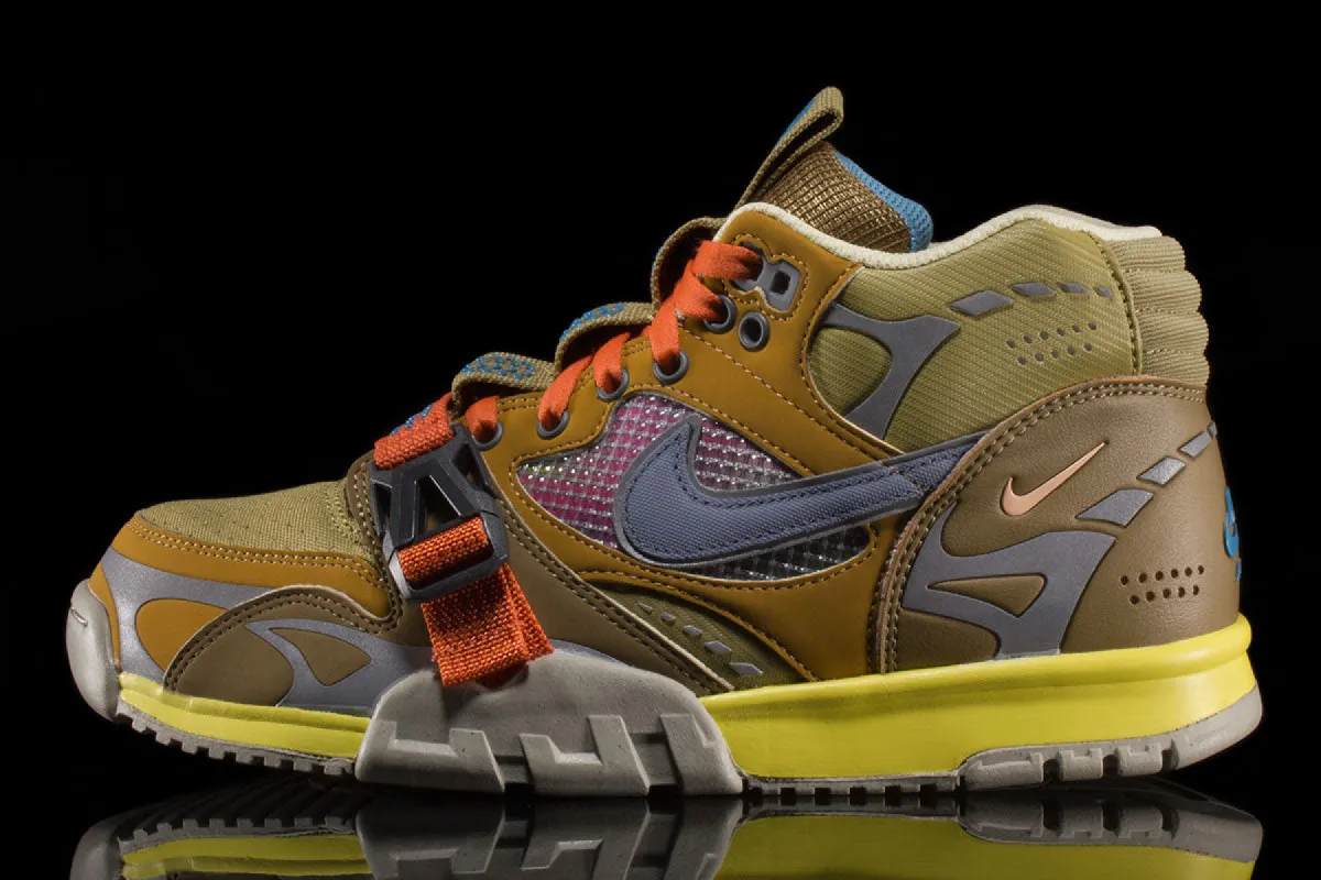 Air Trainer 1 SP sold by Premier