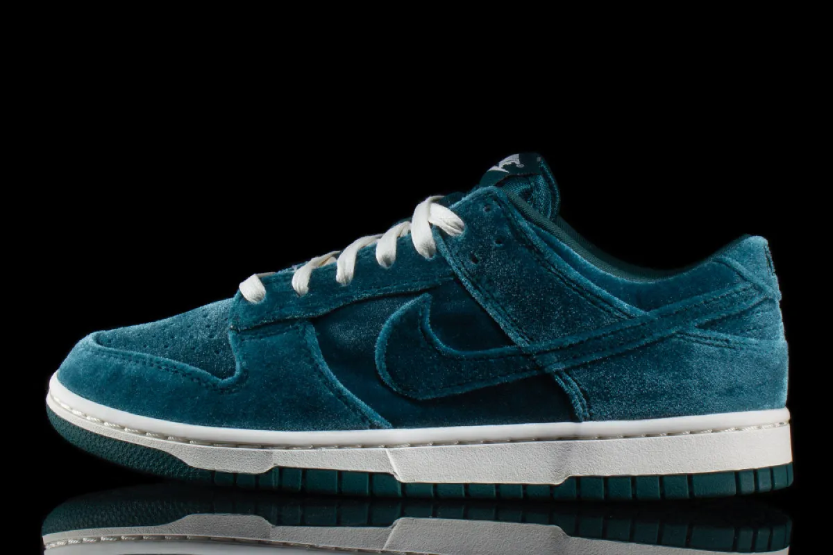 Women's Dunk Low sold by Premier