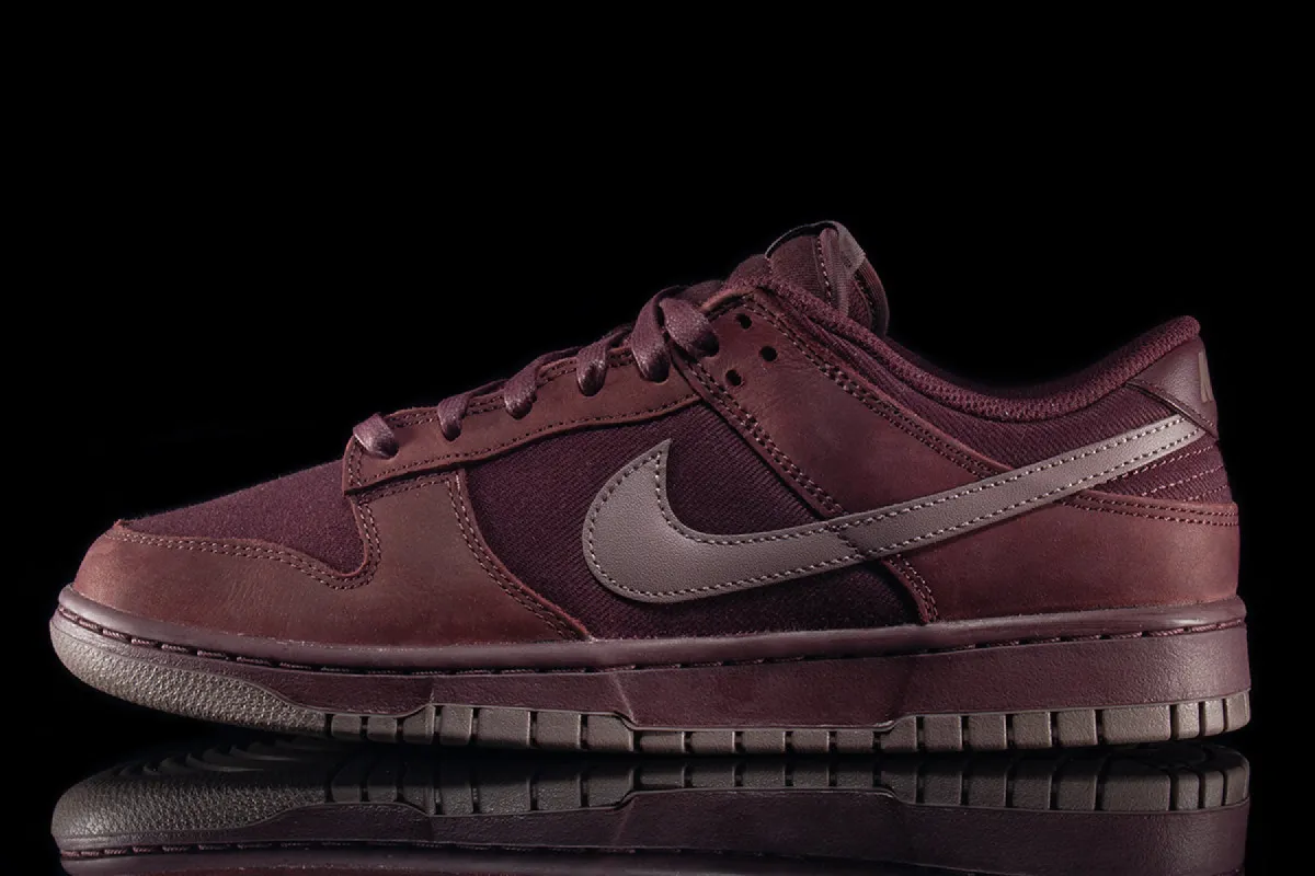 Dunk Low Retro Premium sold by Premier