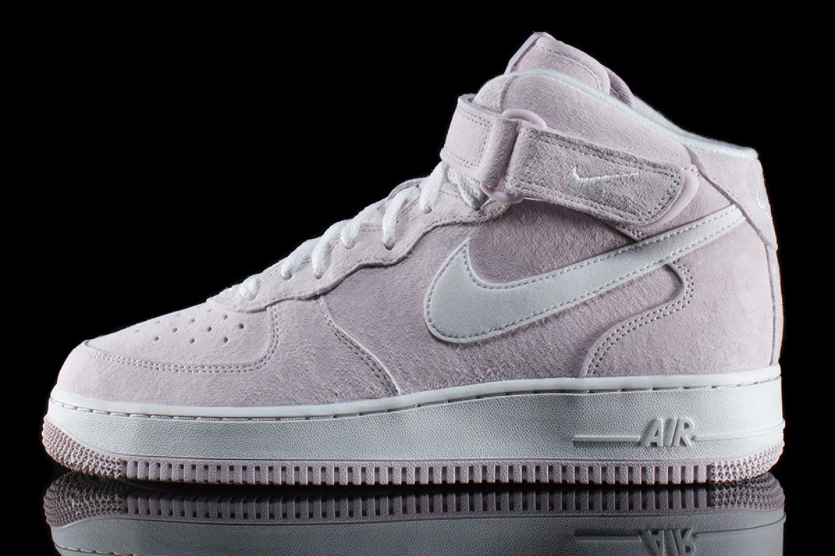 Air Force 1 Mid '07 QS sold by Premier