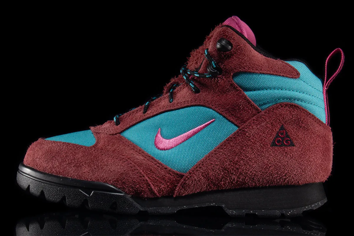 ACG Torre Mid Waterproof made by Nike