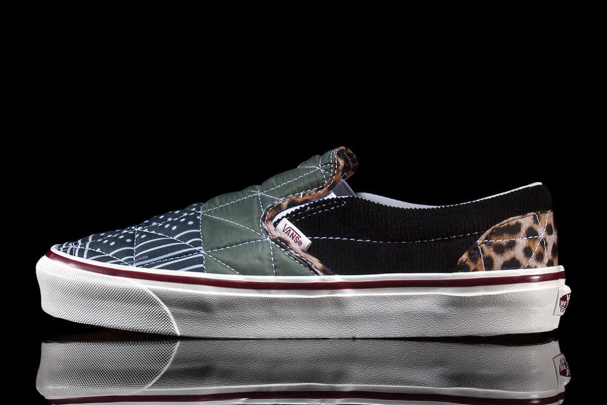 Classic Slip-On 98 DX ANFC made by Vans