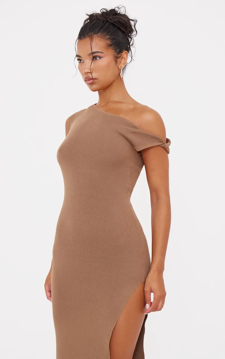 Mocha Fine Knit Twist Neck Maxi Dress sold by Pretty Little Thing product image thumbnail 4
