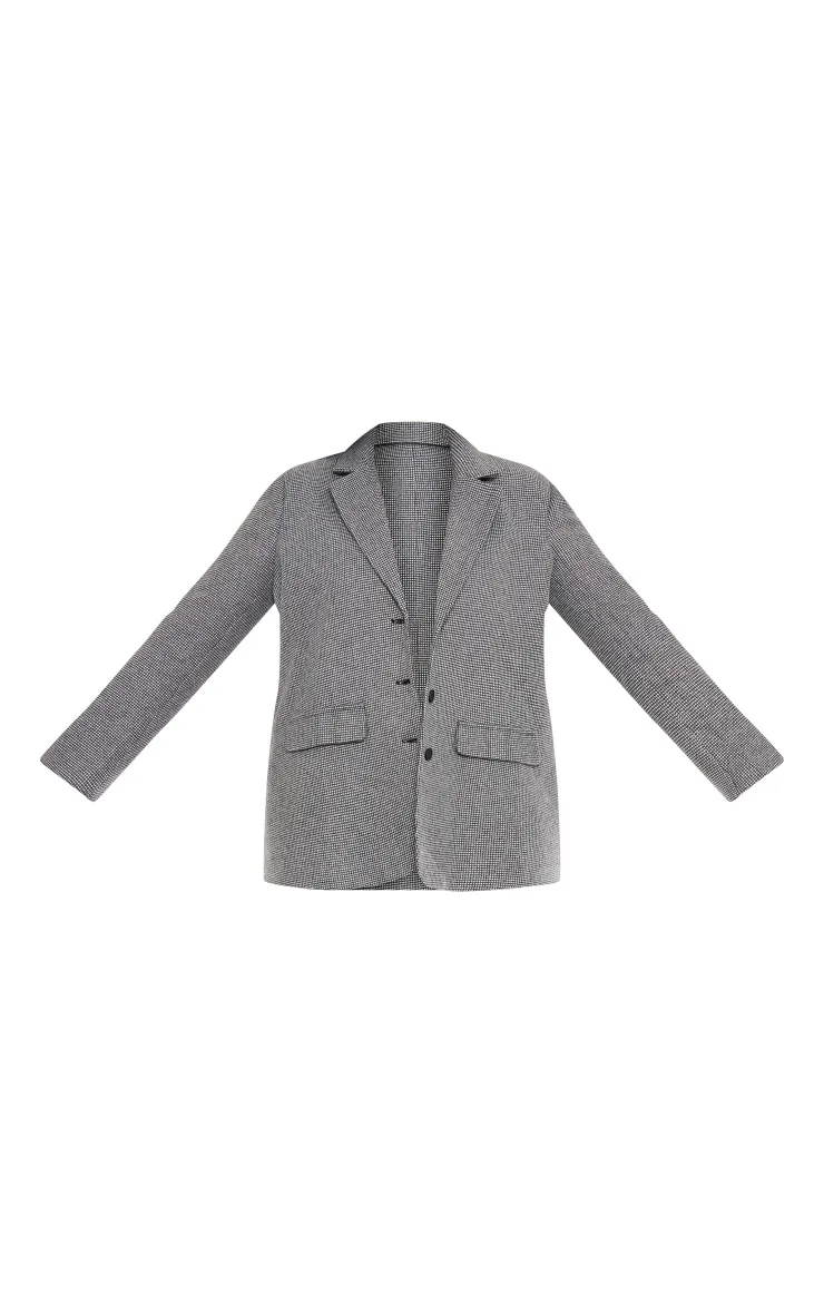 Plus Grey Tailored Oversized Blazer sold by Pretty Little Thing product image thumbnail 5