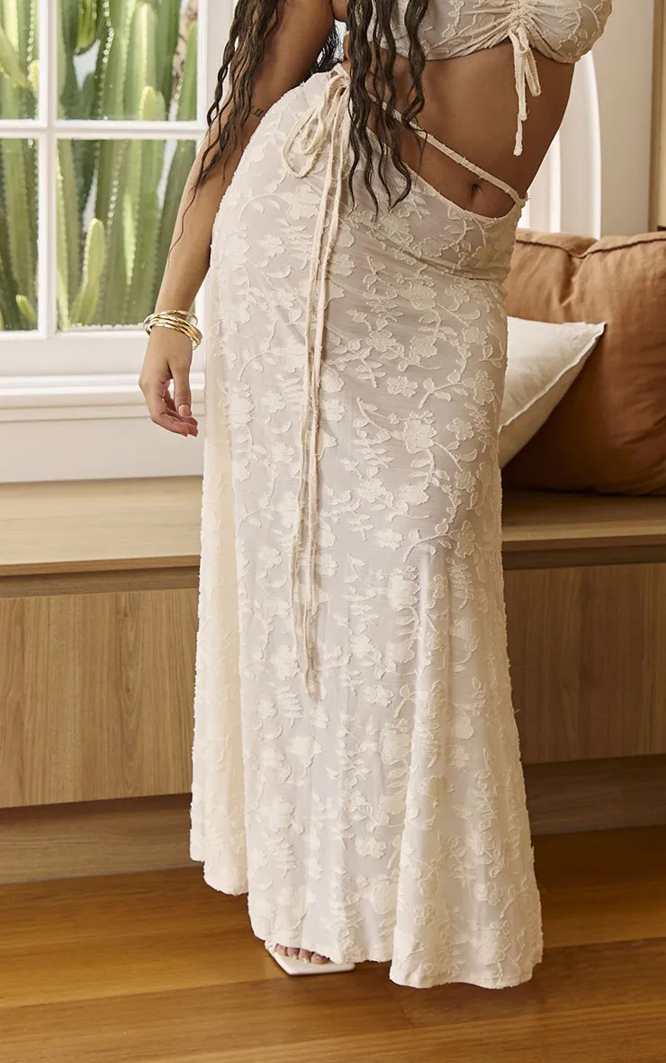 Plus White Textured Split Leg Maxi Skirt sold by Pretty Little Thing product image thumbnail 2