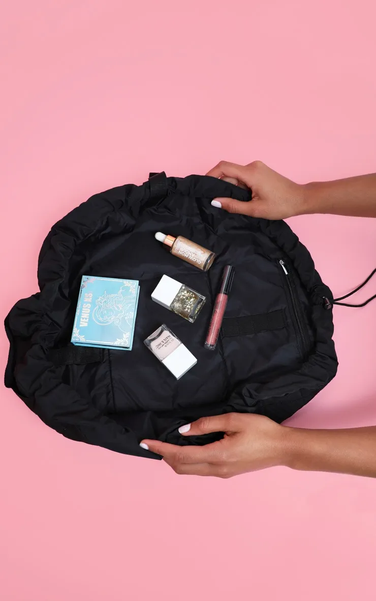 The Flat Lay co. Makeup Bag Classic Black sold by Pretty Little Thing product image thumbnail 2