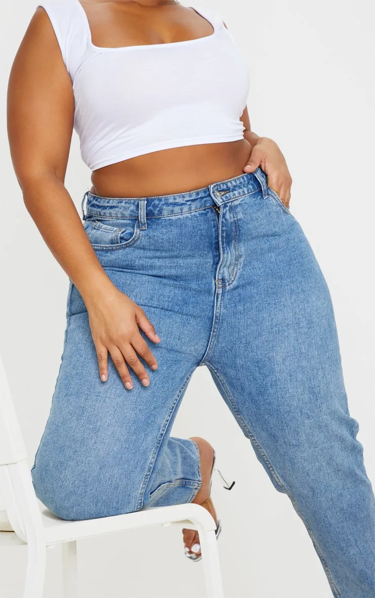 Plus Mid Washed Mom Jeans sold by Pretty Little Thing product image thumbnail 4