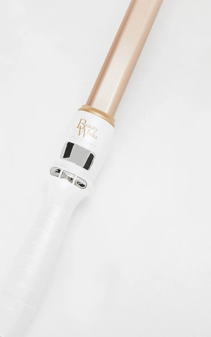 Beauty Works Flat Iron Wave Bar 25mm sold by Pretty Little Thing product image thumbnail 2