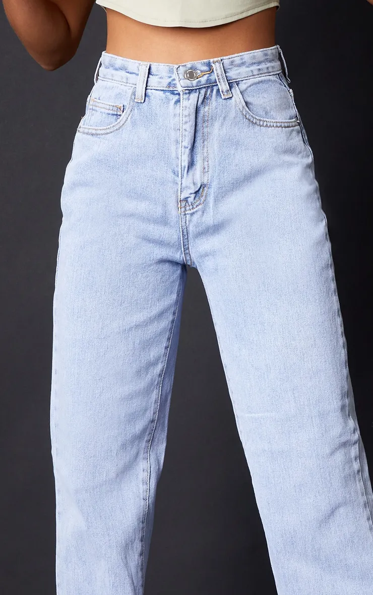 Petite Bleach Wash Split Hem Jeans sold by Pretty Little Thing product image thumbnail 4