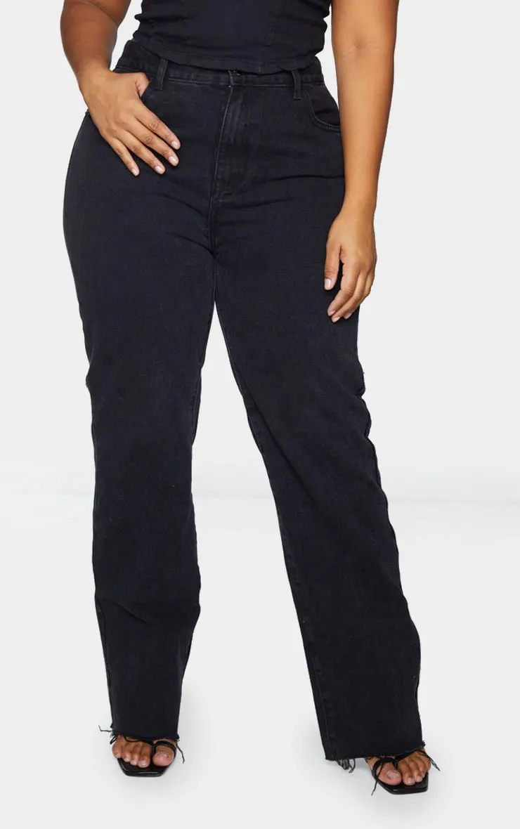 PRETTYLITTLETHING Plus Black Long Leg Straight Jeans sold by Pretty Little Thing product image thumbnail 2
