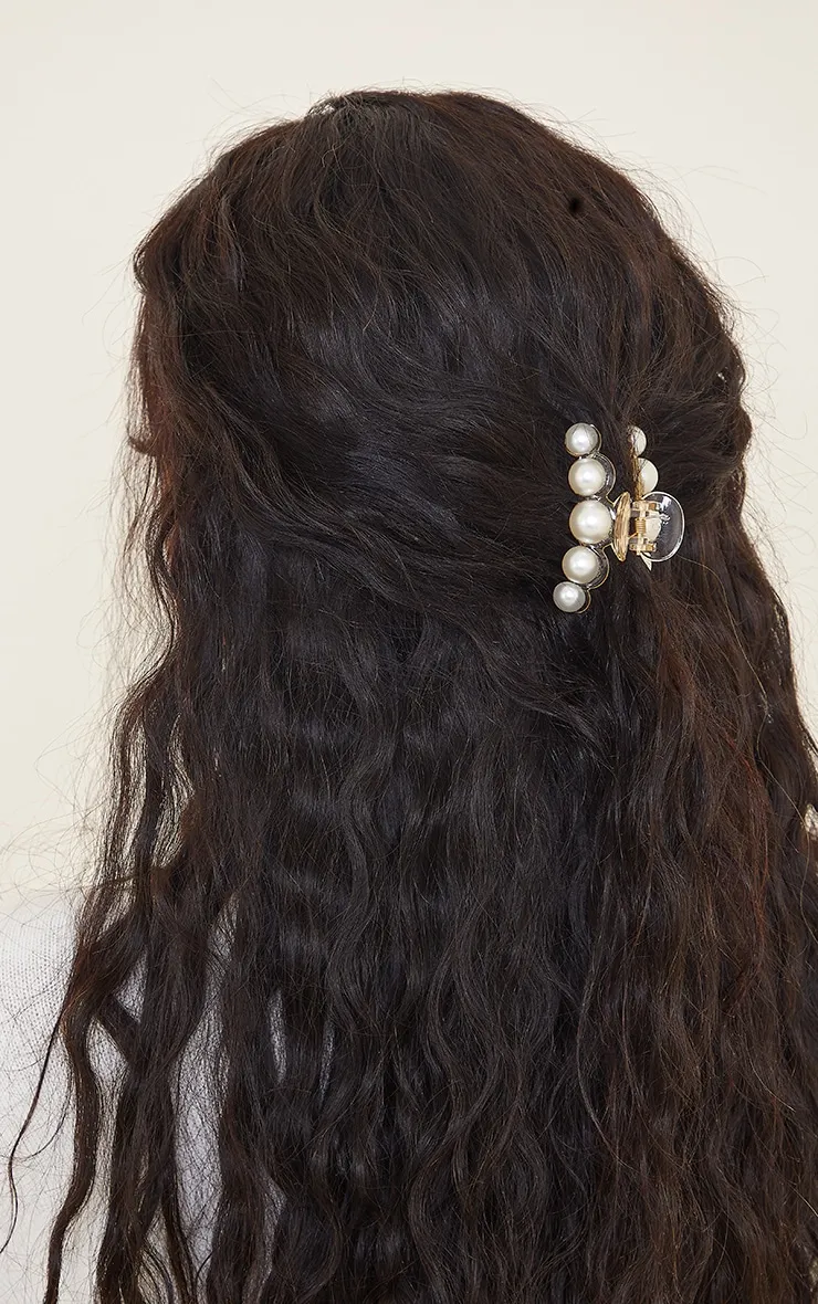 Clear Pearl Hair Claw sold by Pretty Little Thing