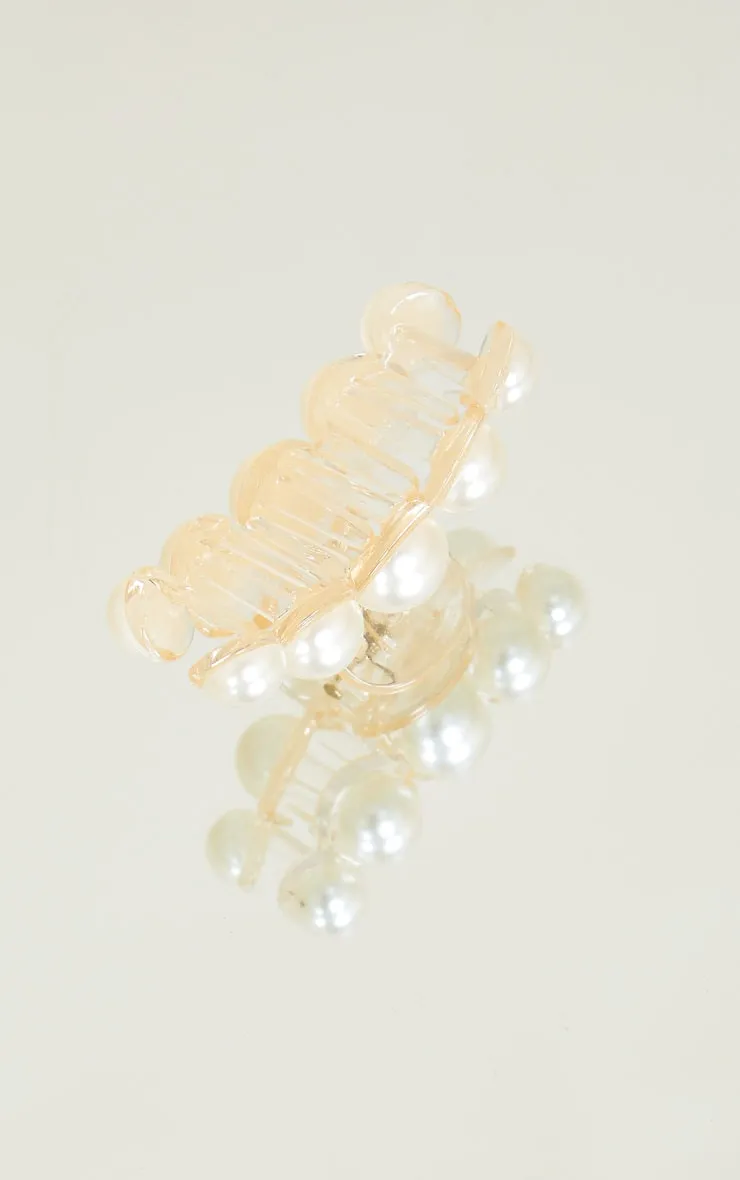 Clear Pearl Hair Claw sold by Pretty Little Thing product image thumbnail 2