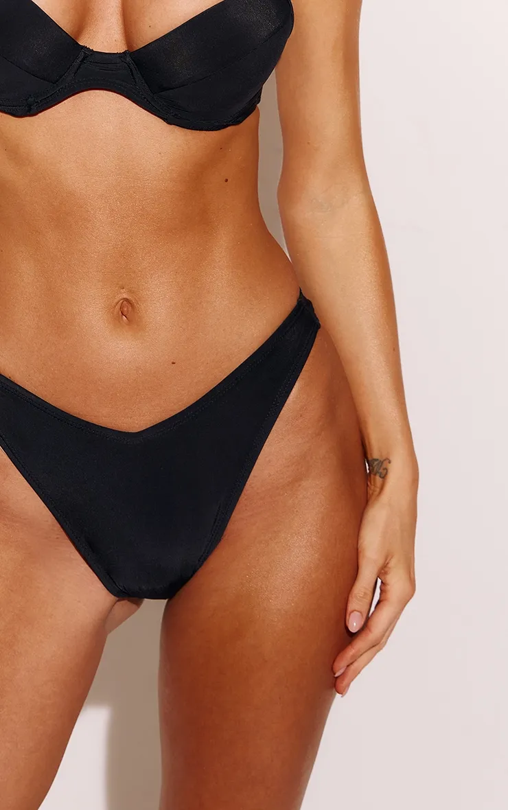 Black V Front Mix & Match Bikini Bottoms sold by Pretty Little Thing product image thumbnail 4