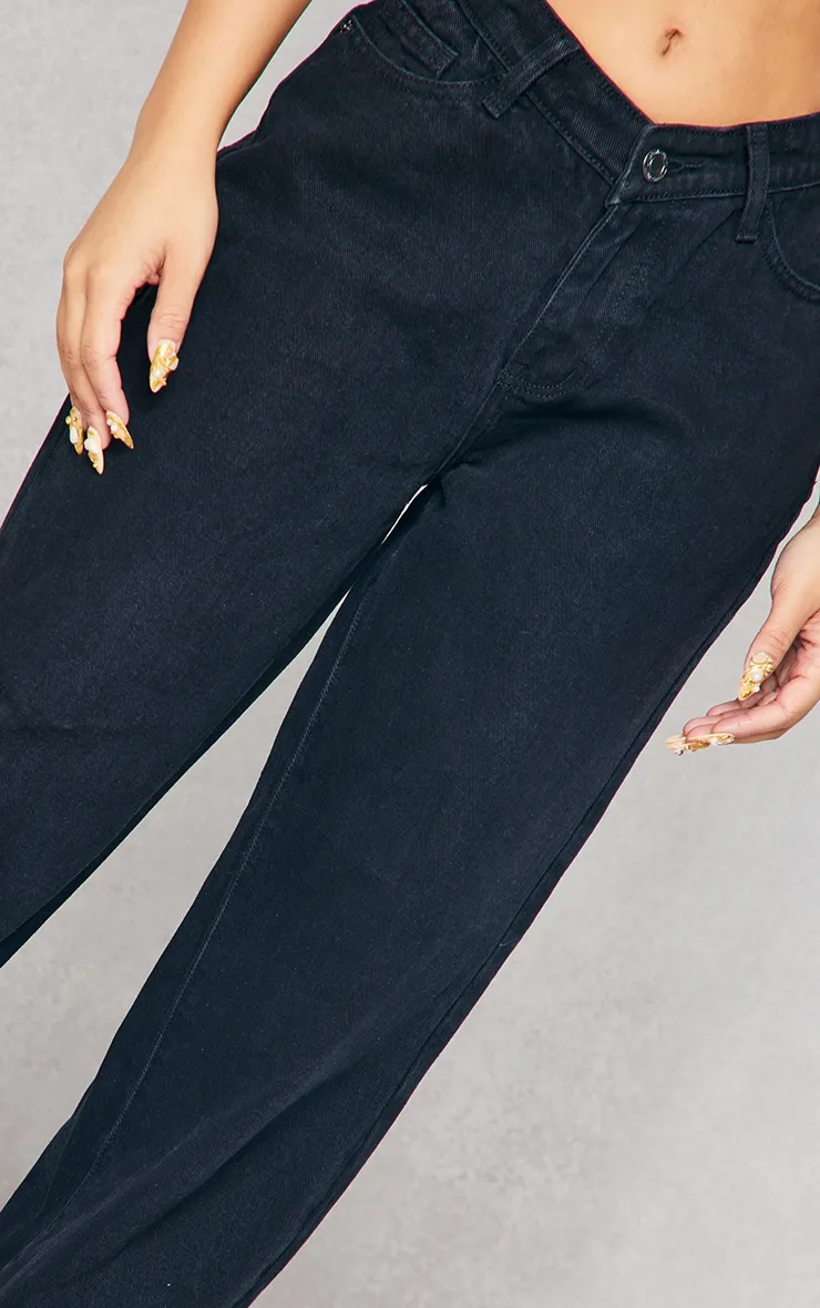 Petite Black Dip Waist Denim Jeans sold by Pretty Little Thing product image thumbnail 4
