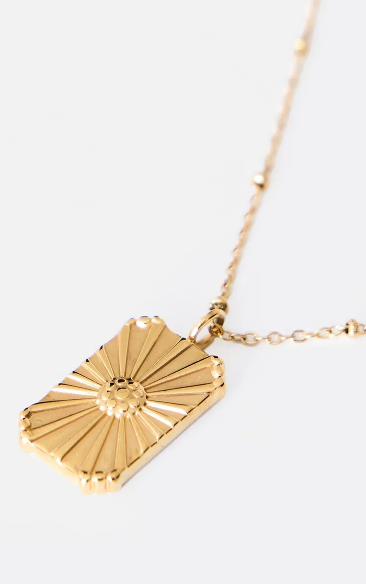 Gold Water Resistant Flower Pendant Necklace sold by Pretty Little Thing product image thumbnail 4