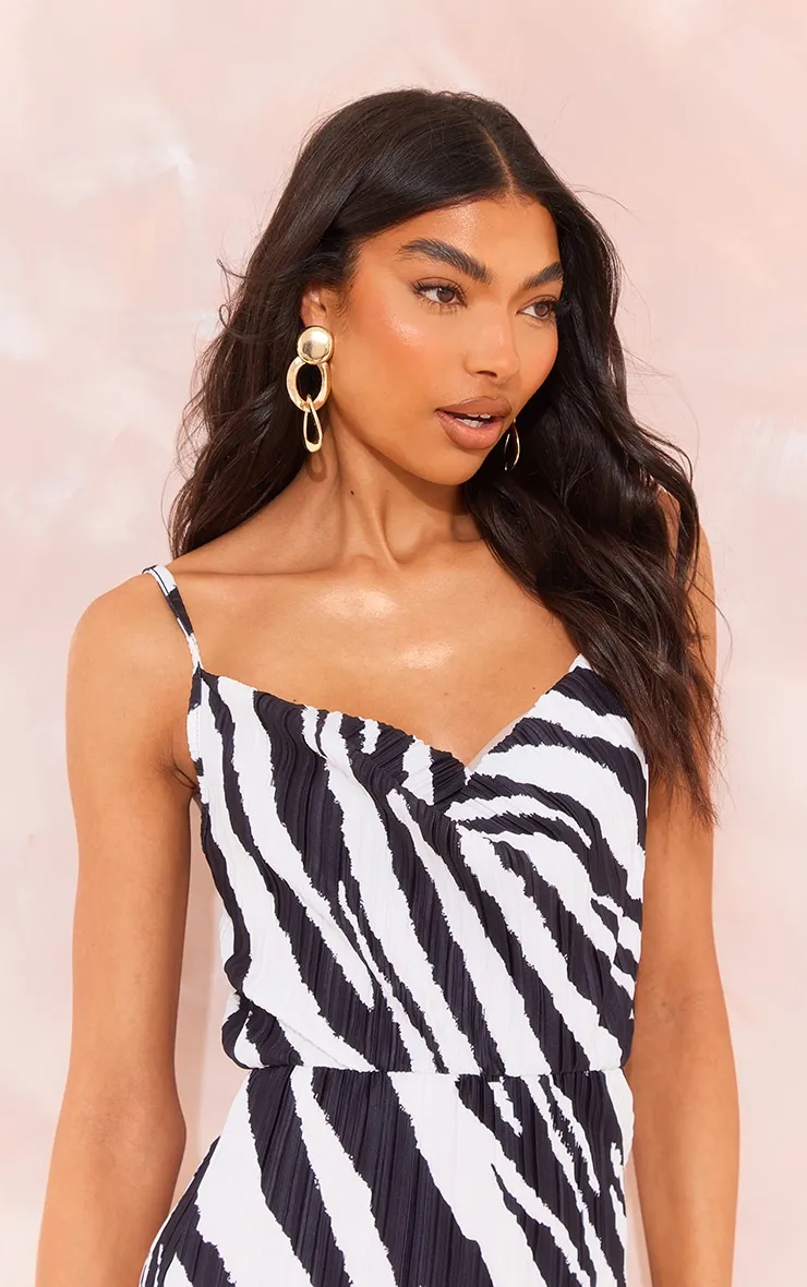Tall Zebra Print Plisse Strappy Maxi Dress sold by Pretty Little Thing product image thumbnail 4
