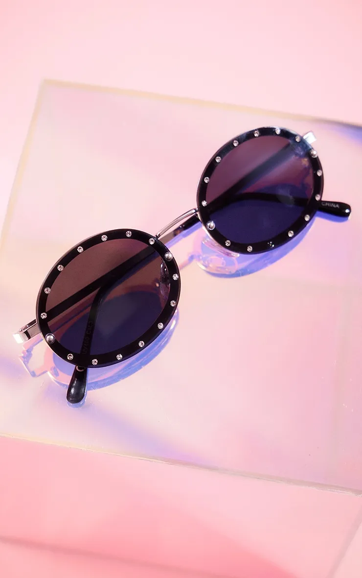 Black Round Lens Diamante Detail Sunglasses sold by Pretty Little Thing product image thumbnail 2