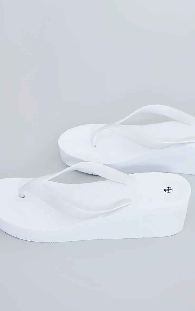 White Round Toe Simple Platform Flip Flops sold by Pretty Little Thing product image thumbnail 4