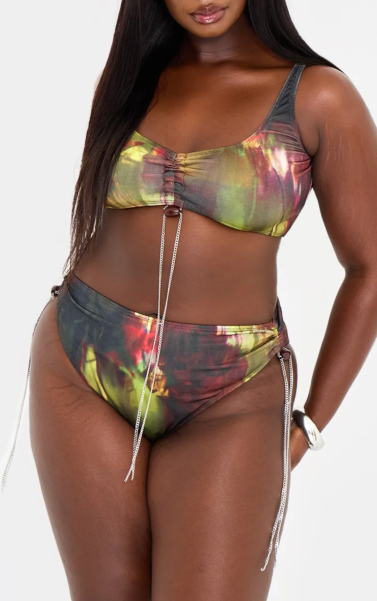 Plus Multi Abstract Print Chain Side High Leg Bikini Bottoms sold by Pretty Little Thing