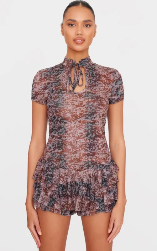 Red Print Keyhole Tie Front Rara Skort Playsuit made by Pretty Little Thing