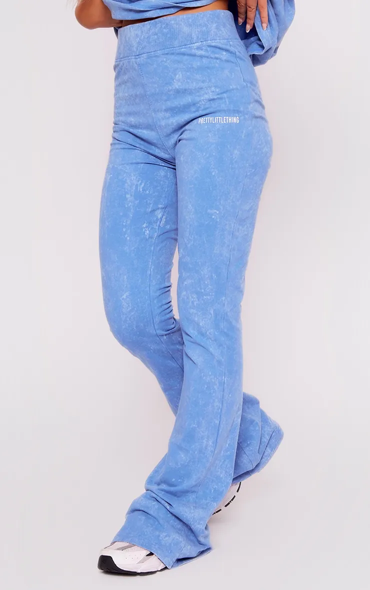 PRETTYLITTLETHING Blue Print Washed High Waist Flared Trousers sold by Pretty Little Thing product image thumbnail 2