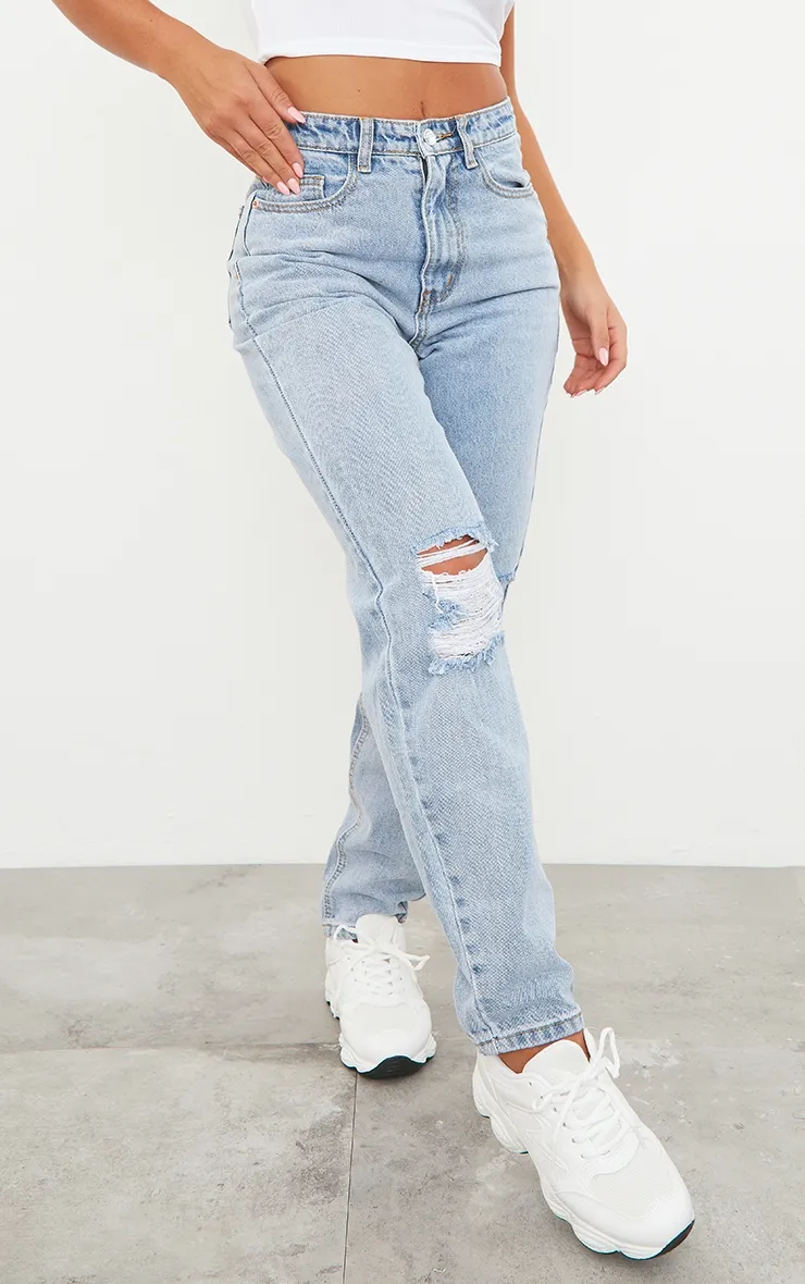 PRETTYLITTLETHING Light Blue Wash Knee Rip Mom Jeans sold by Pretty Little Thing product image thumbnail 2