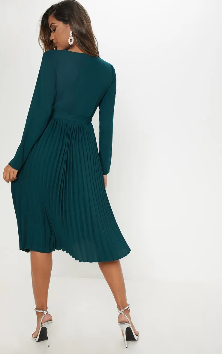 Emerald Green Long Sleeve Pleated Midi Dress sold by Pretty Little Thing product image thumbnail 2