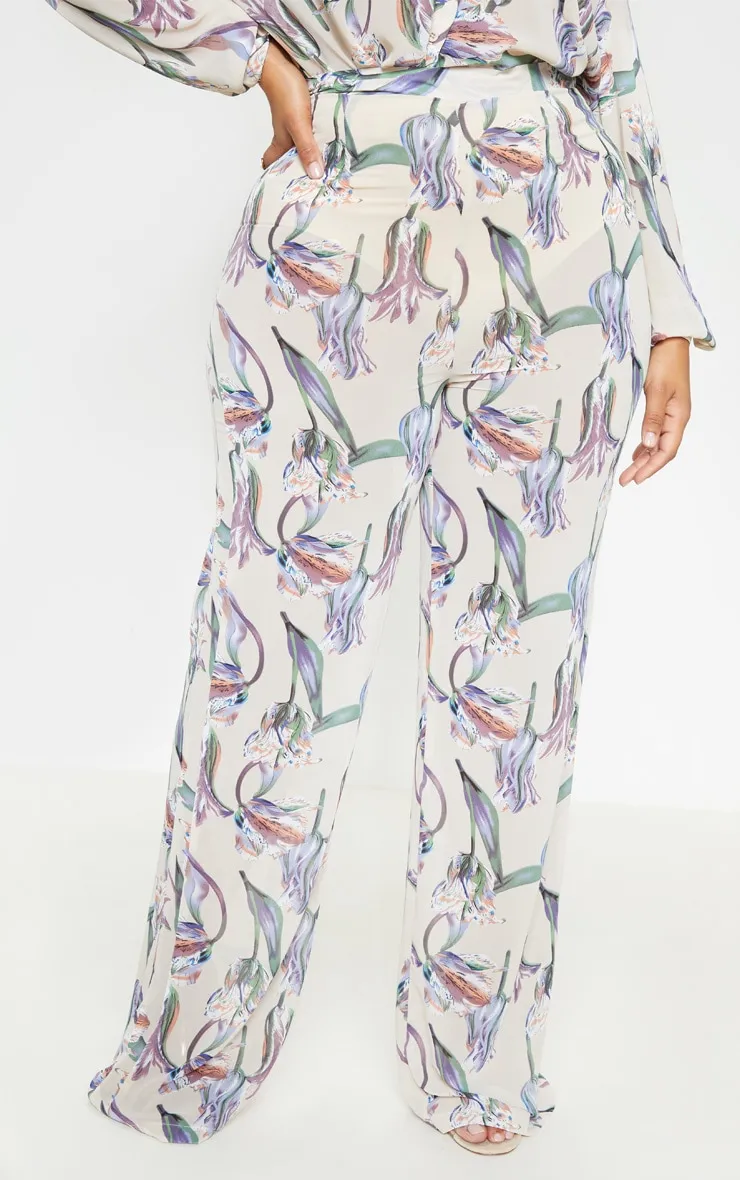 Plus Dusty Pink Floral Wide Leg Trousers sold by Pretty Little Thing product image thumbnail 2