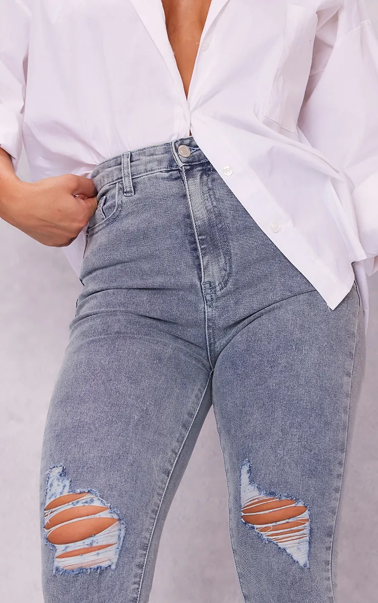 PRETTYLITTLETHING Vintage Wash Knee Rip 5 Pocket Skinny Jeans sold by Pretty Little Thing product image thumbnail 4