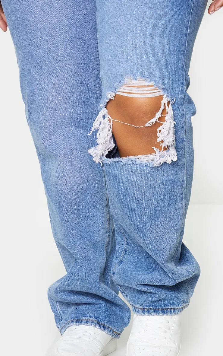 Plus Light Blue Wash Open Knee Long Leg Straight Leg Jeans sold by Pretty Little Thing product image thumbnail 4
