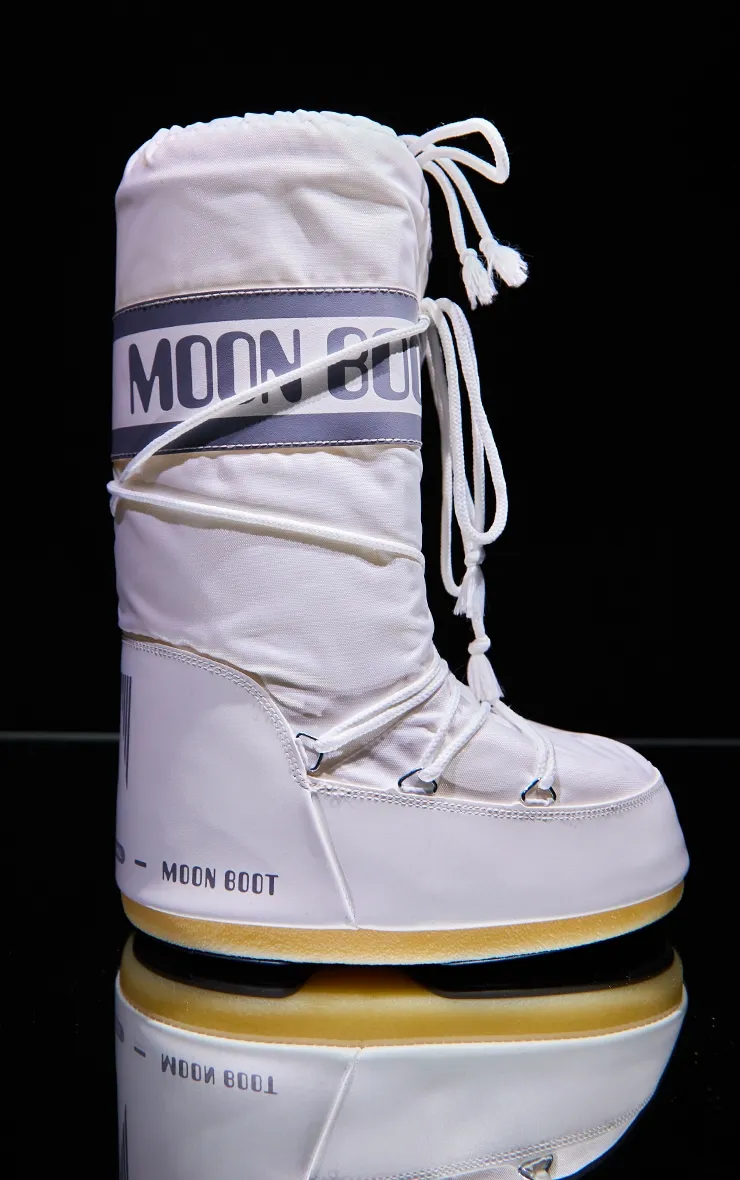 MOON BOOT White Classic sold by Pretty Little Thing product image thumbnail 3