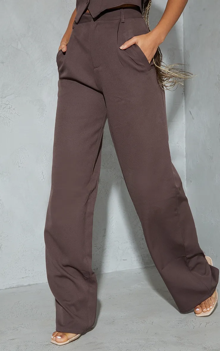 Dark Brown Woven Pleat Detail Wide Leg Trousers sold by Pretty Little Thing product image thumbnail 2