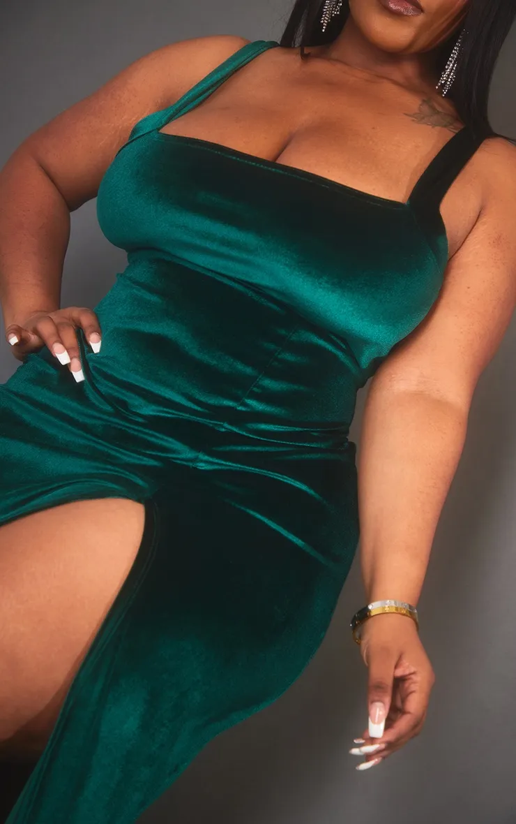 Plus Emerald Green Velvet Side Split Midi Dress sold by Pretty Little Thing product image thumbnail 4