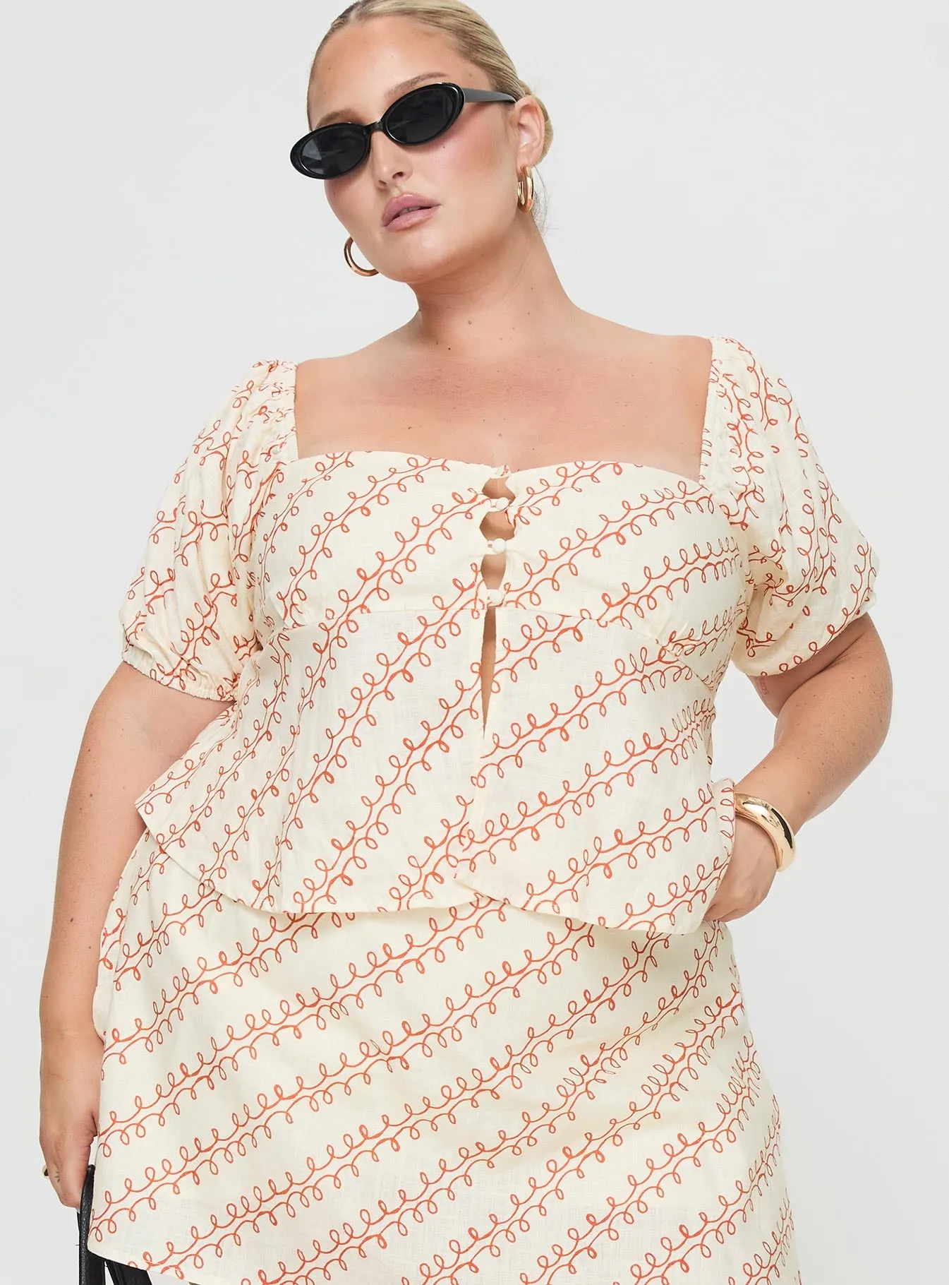 Passionfruit Linen Blend Top Multi Curve sold by Princess Polly product image thumbnail 2