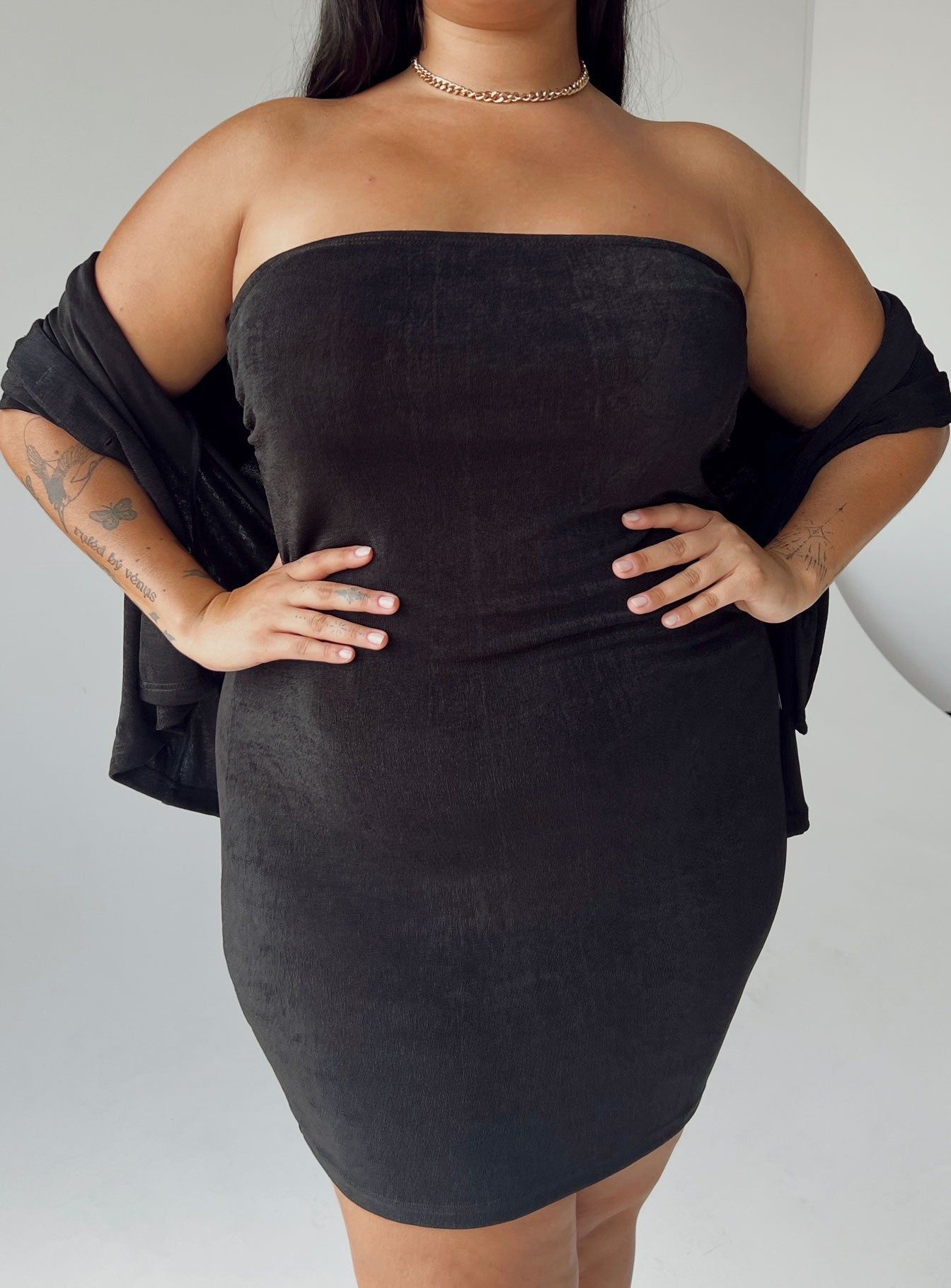 Misha Set Black Curve sold by Princess Polly product image thumbnail 3