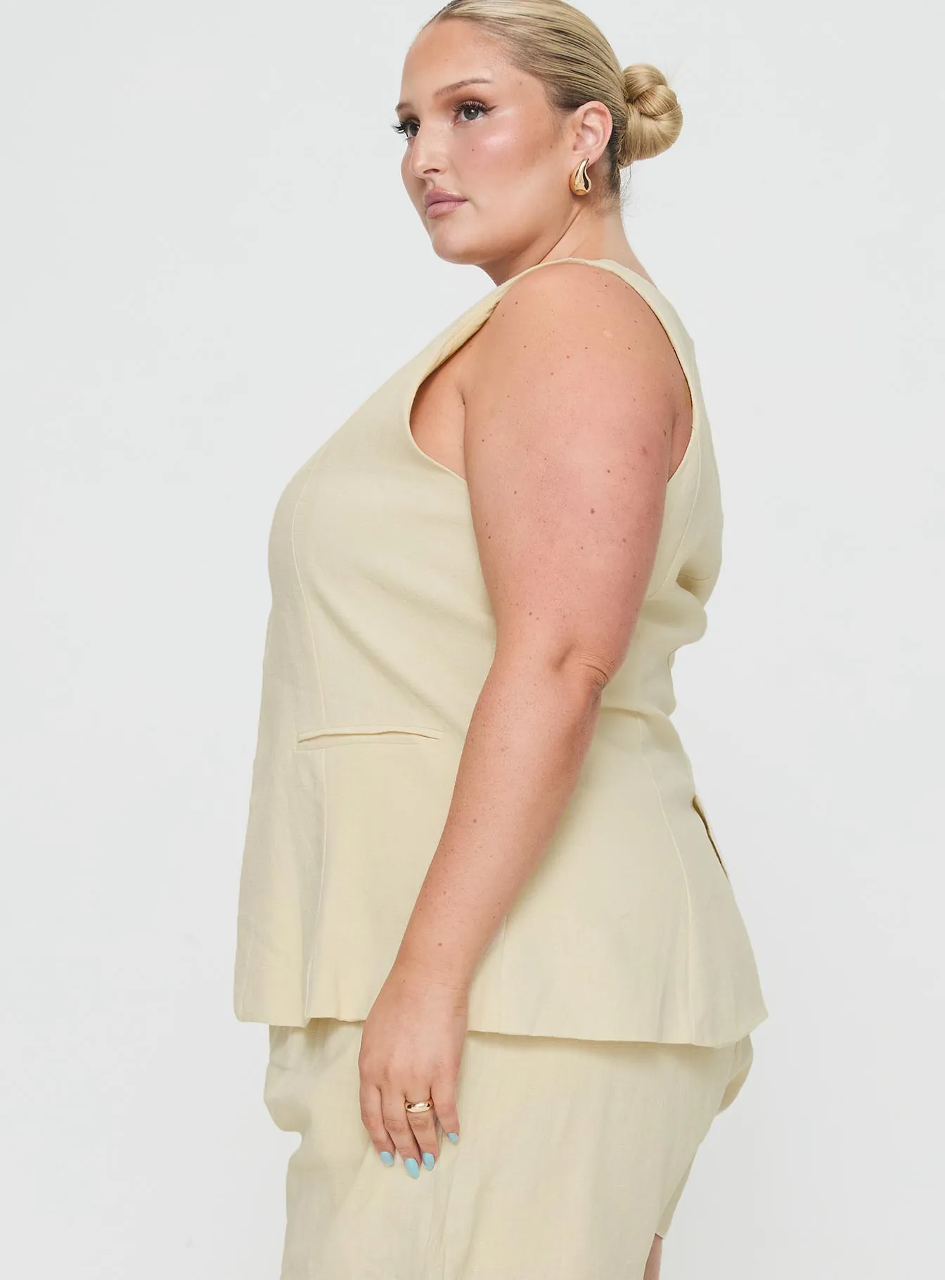 Days With You Linen Blend Vest Top Sand Curve sold by Princess Polly product image thumbnail 4