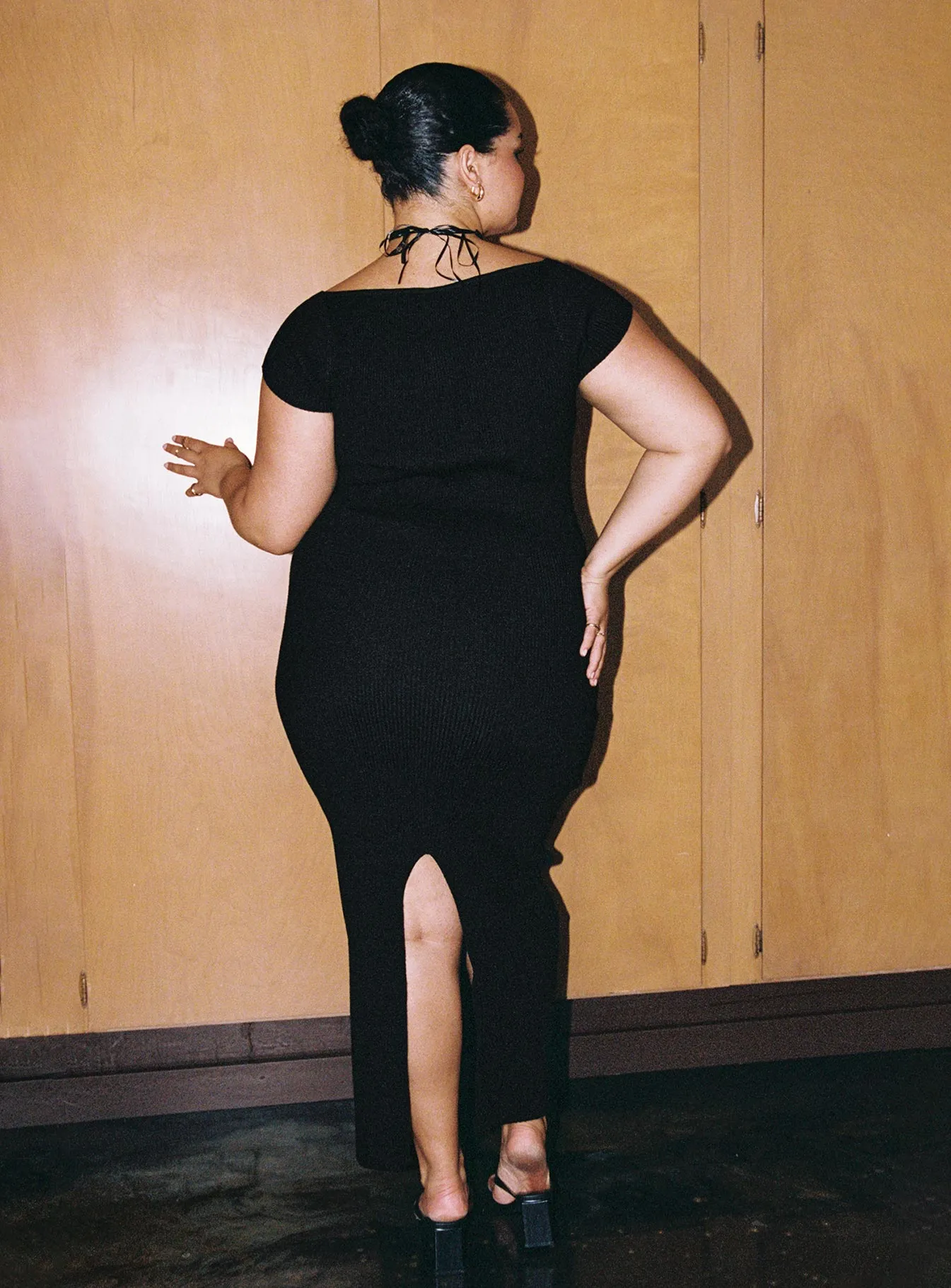 Larissa Maxi Dress Black Curve sold by Princess Polly product image thumbnail 4