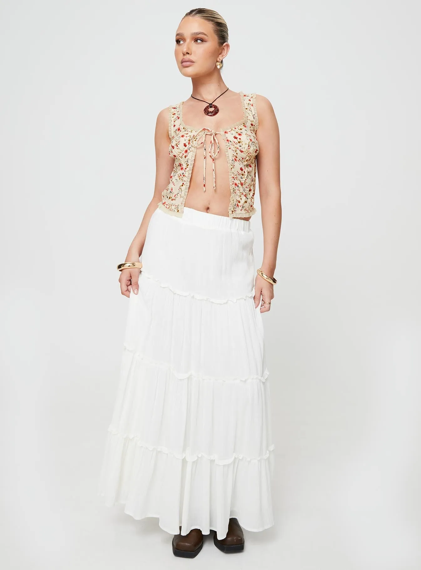 Blueberry Garden Top Cream sold by Princess Polly product image thumbnail 3