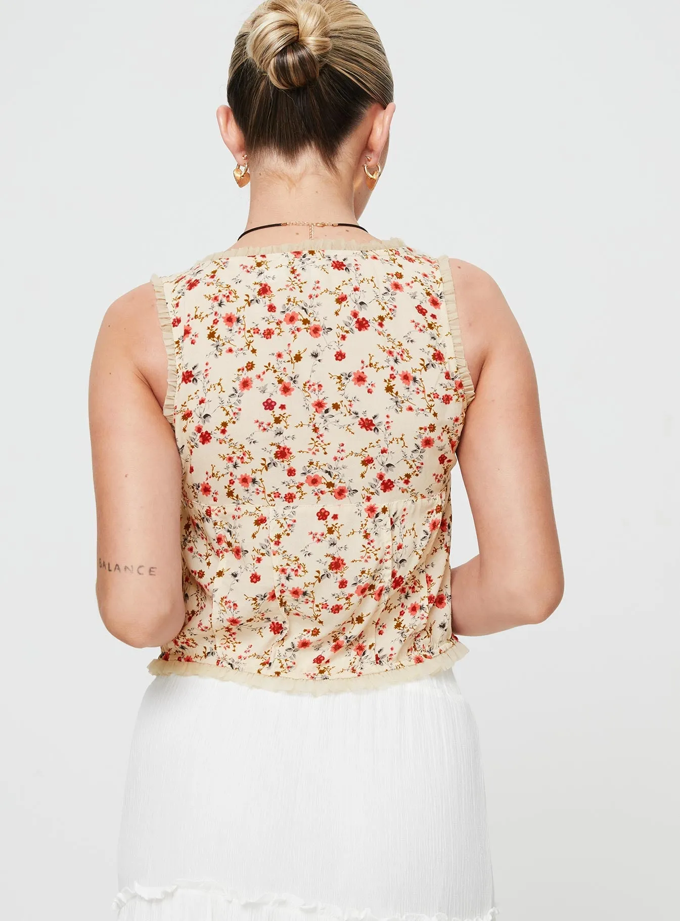 Blueberry Garden Top Cream sold by Princess Polly product image thumbnail 5