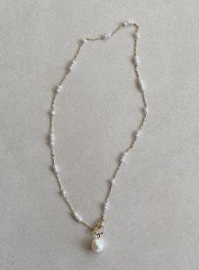 Lenna Necklace Gold / Pearl sold by Princess Polly