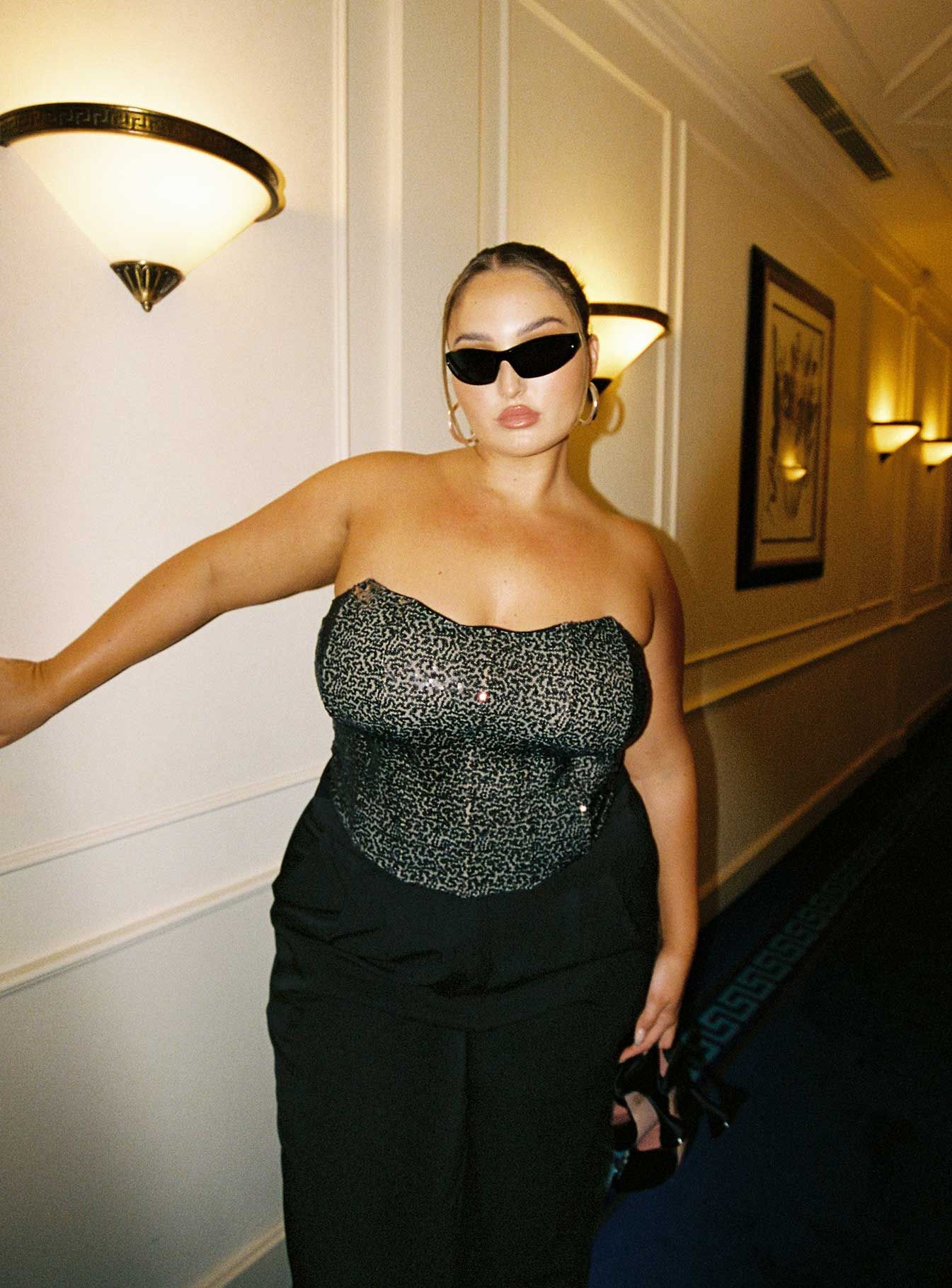 Azriel Corset Black Curve sold by Princess Polly product image thumbnail 2