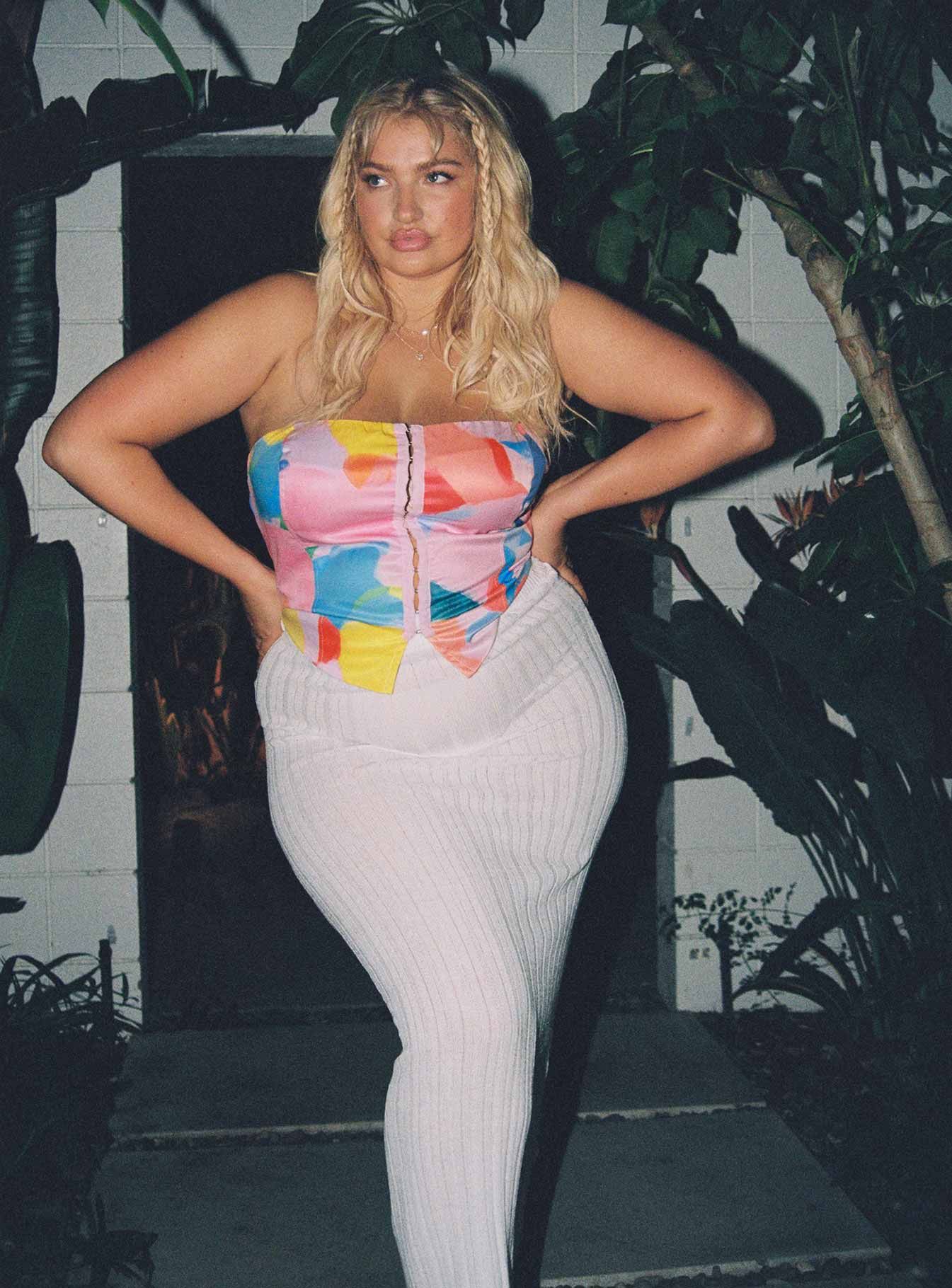 Belle Knit Maxi Skirt White Curve sold by Princess Polly product image thumbnail 5