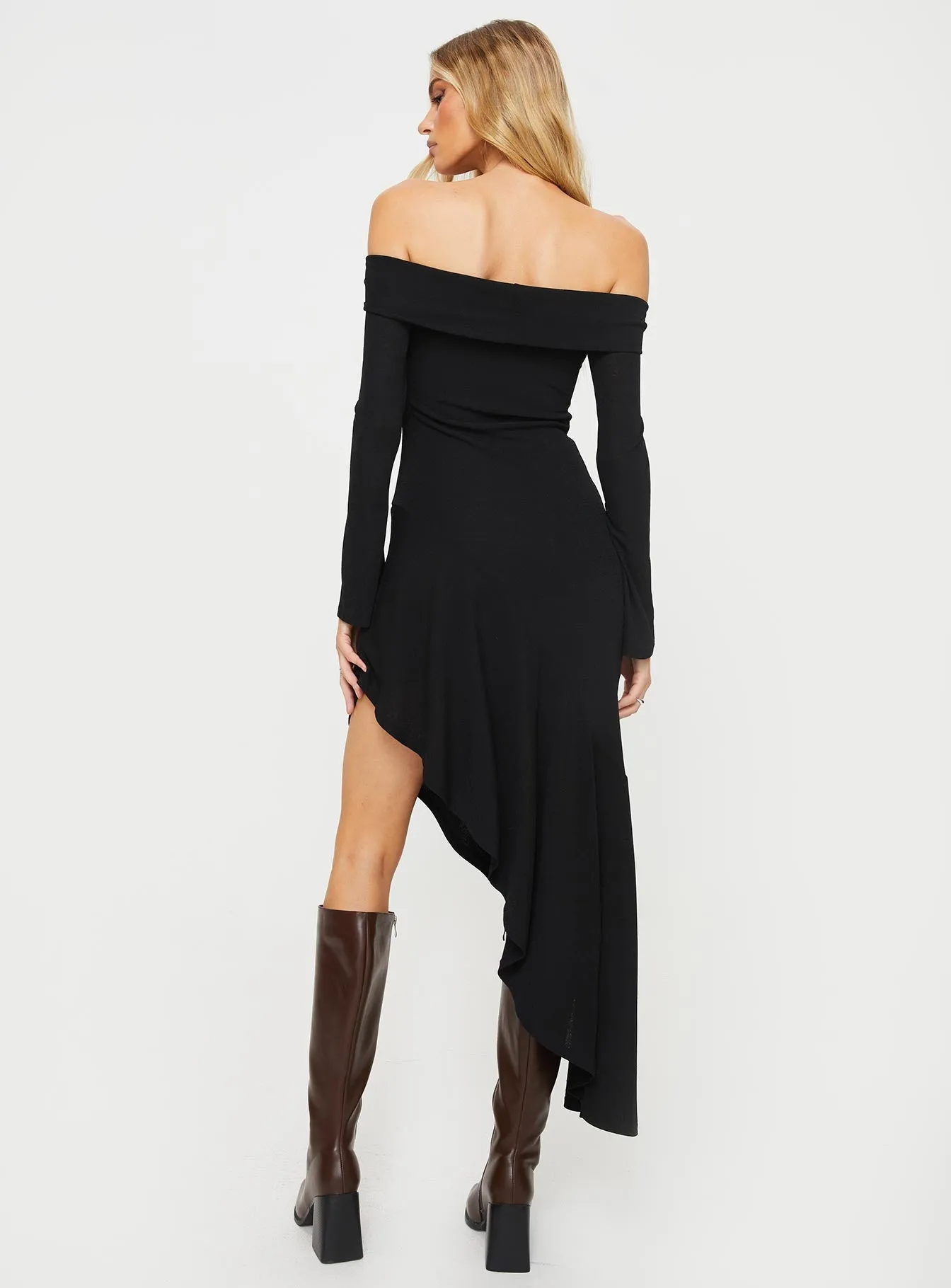 Tunie Off The Shoulder Maxi Dress Black sold by Princess Polly product image thumbnail 5
