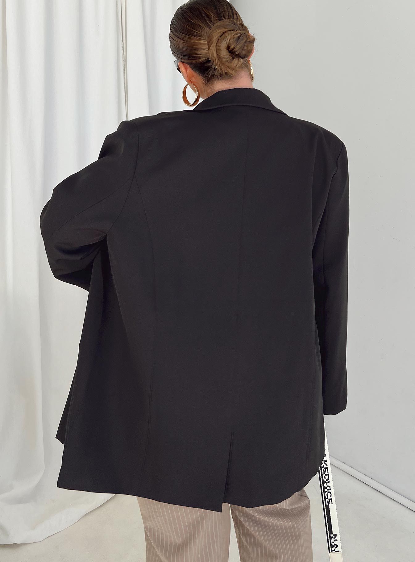 The Ella Blazer Black Curve sold by Princess Polly product image thumbnail 4