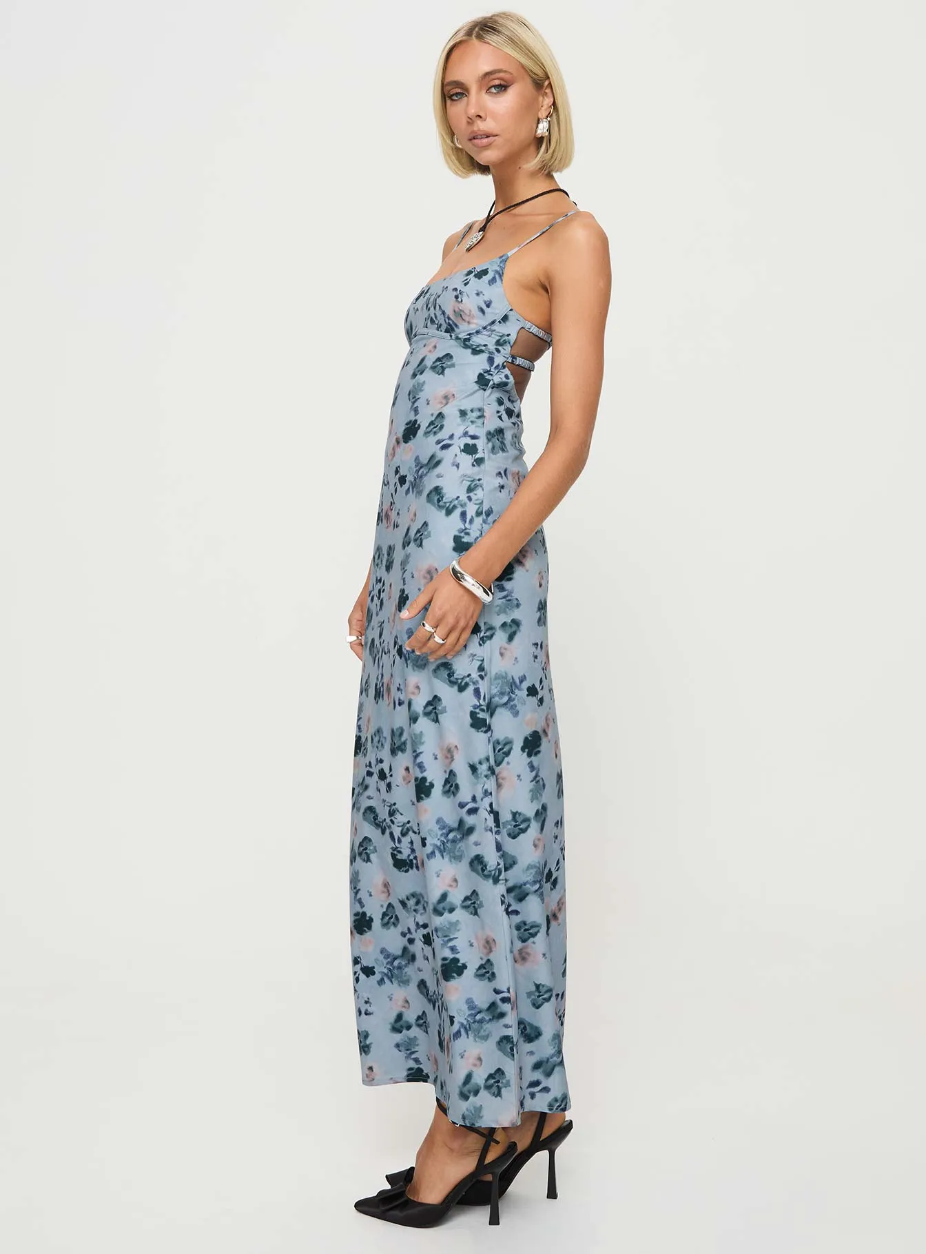 Ravia Maxi Dress Blue / Floral sold by Princess Polly product image thumbnail 4
