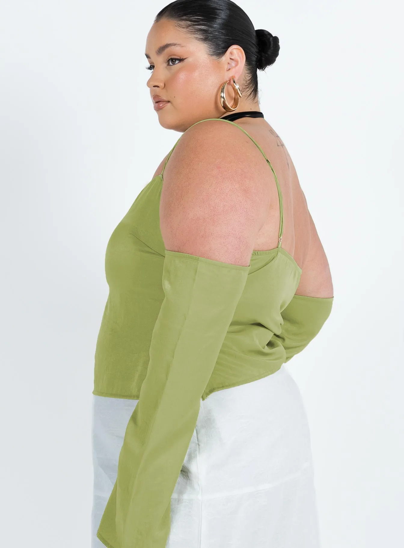 Cold Shoulder Top Green Curve sold by Princess Polly product image thumbnail 4
