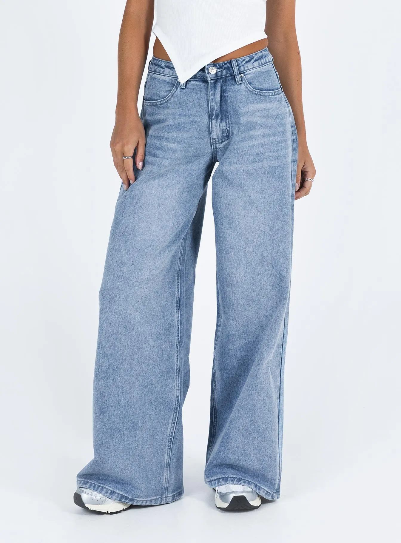 Naylor Mid Rise Wide Leg Jeans Light Blue Wash sold by Princess Polly product image thumbnail 2