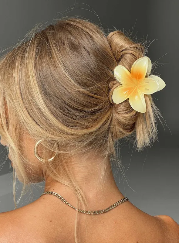 Kadence Hair Clip Yellow sold by Princess Polly