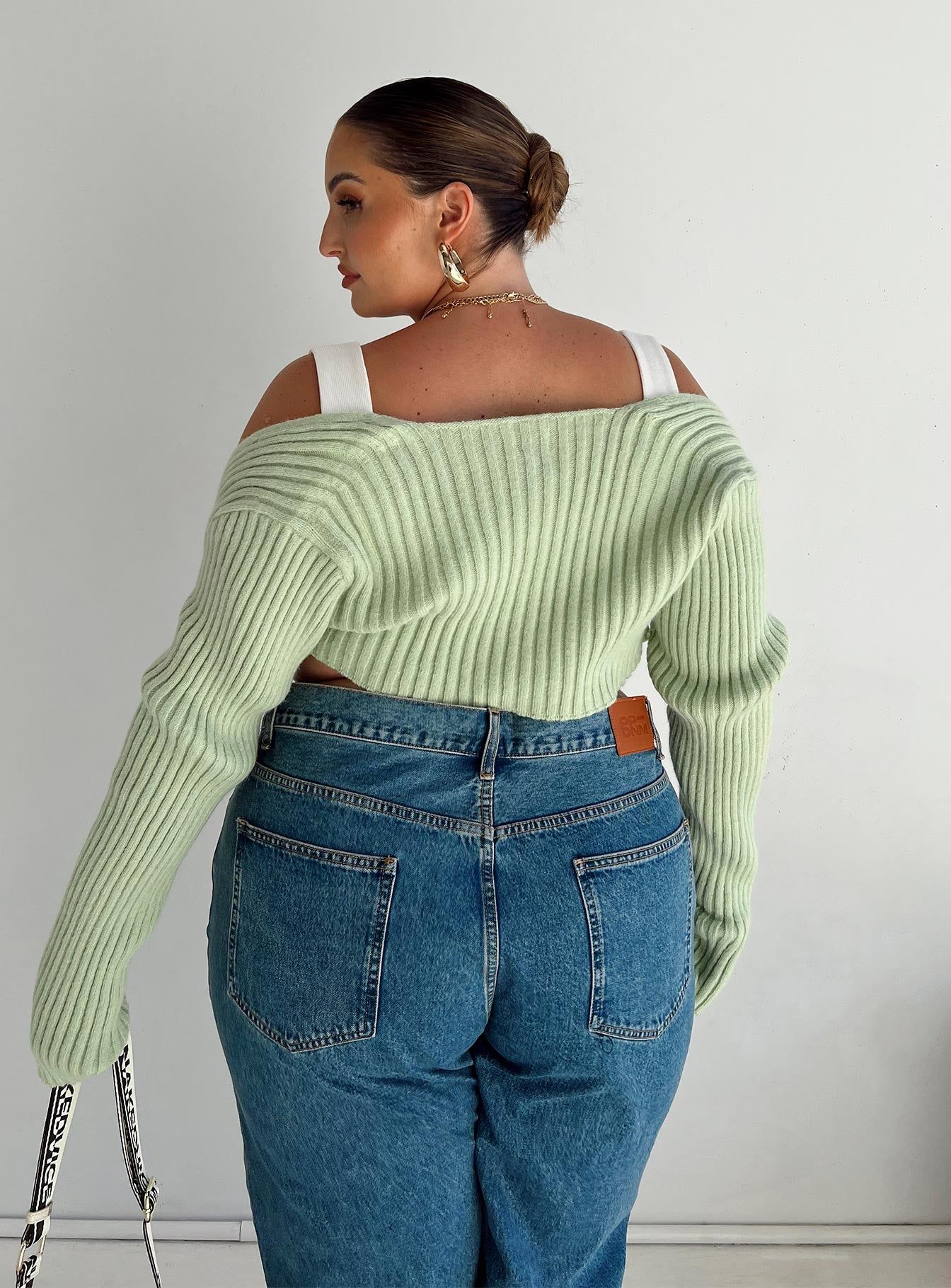 Aytan Bolero Sweater Green Curve sold by Princess Polly product image thumbnail 3
