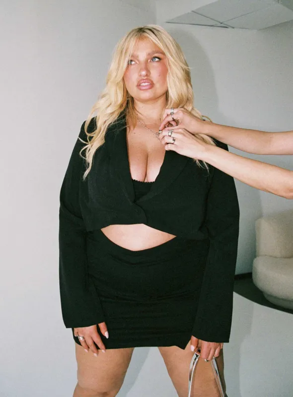 The City Cropped Blazer Black Curve sold by Princess Polly